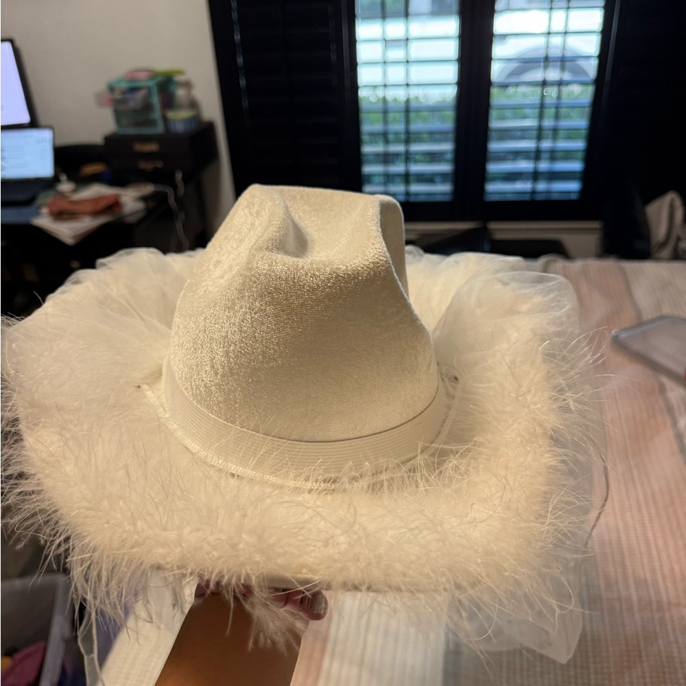 Bridal White Cowboy Hat with veil